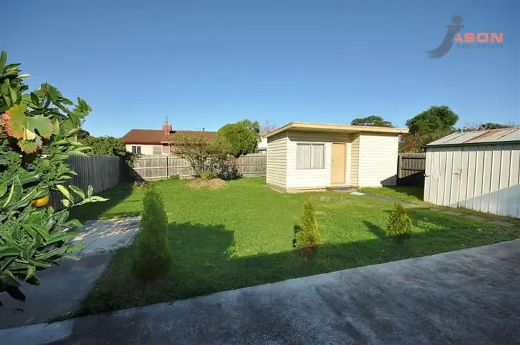 Fifth view of Homely house listing, 447 Barry Road, Dallas VIC 3047