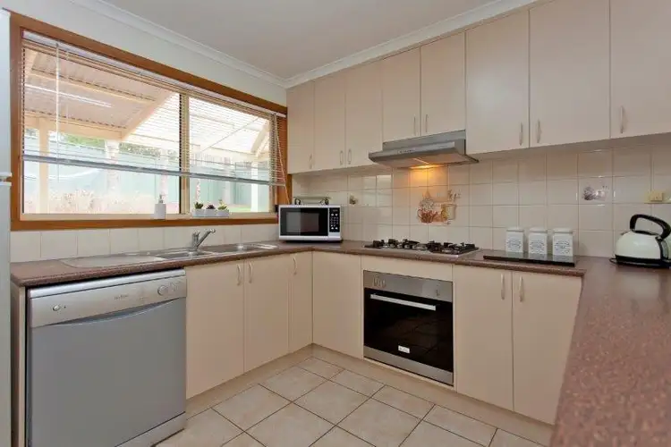 Sixth view of Homely townhouse listing, 1/6 Southernview Drive, West Albury NSW 2640