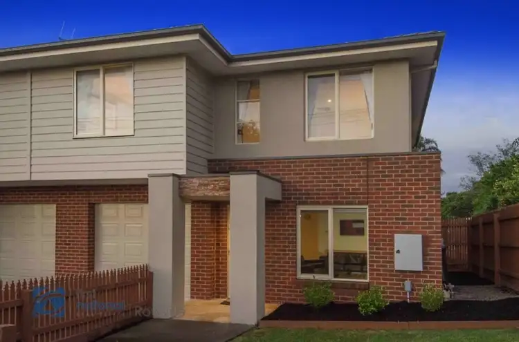 2/4 Hillview Avenue, Rowville VIC 3178