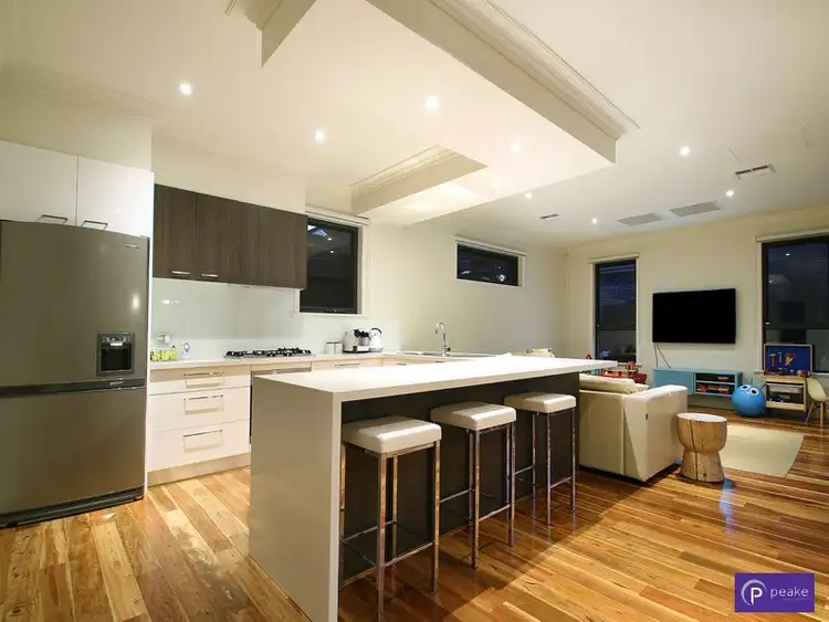 Third view of Homely townhouse listing, 2/22 Buchanan Road, Berwick VIC 3806