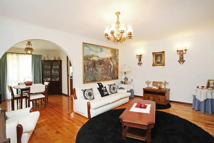 Sixth view of Homely house listing, 27 The Circuit, Gladstone Park VIC 3043