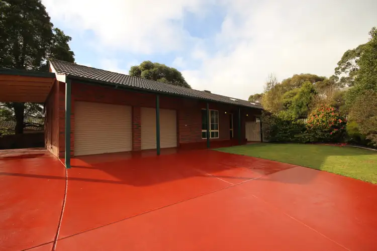 4 Hakea Court, Mount Helen VIC 3350