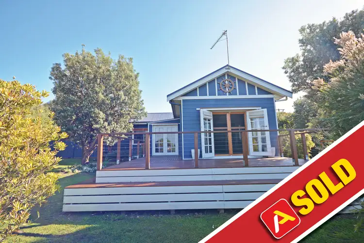 24 The Esplanade, Narrawong VIC 3285