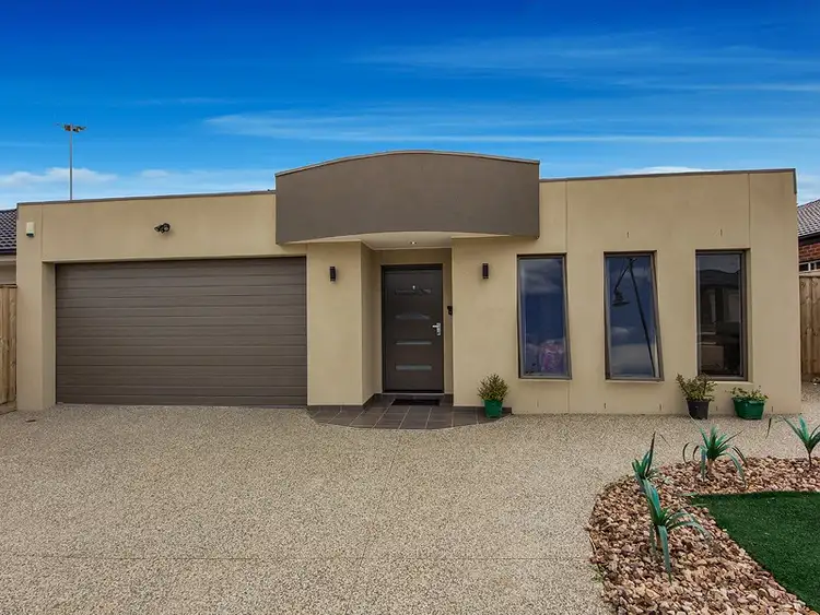 3 Devonport Court, Taylors Hill VIC 3037