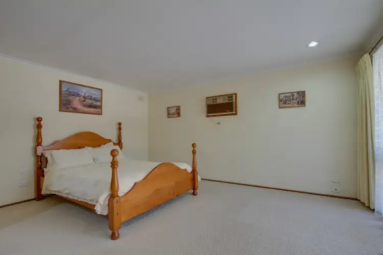 Seventh view of Homely house listing, 9 English Avenue, Scoresby VIC 3179