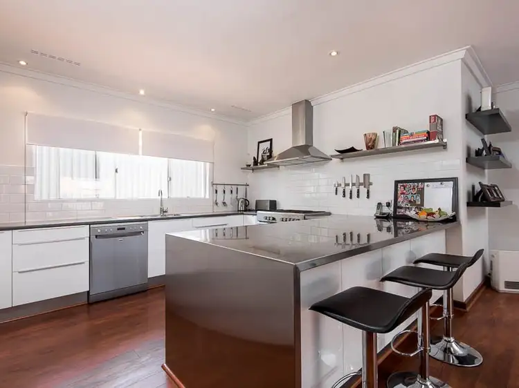 14 CAREW PLACE, Greenwood WA 6024