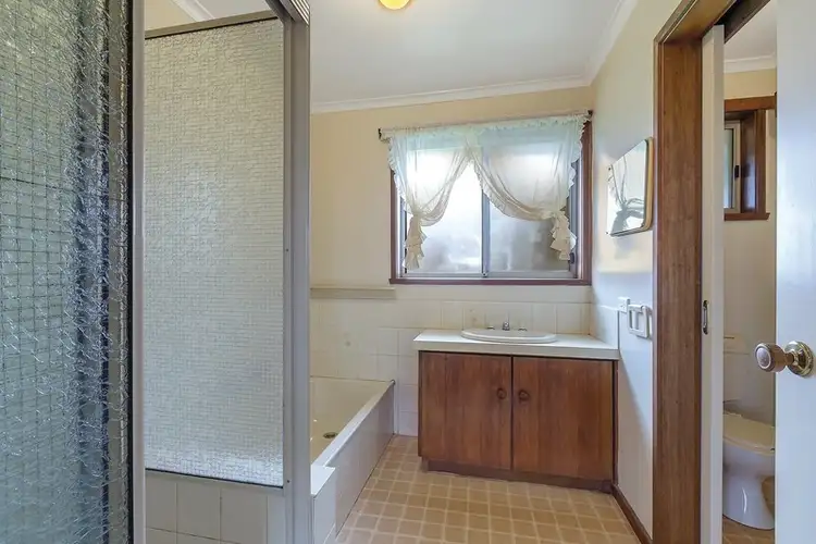 Fourth view of Homely house listing, 1 Jean Court, Wendouree VIC 3355