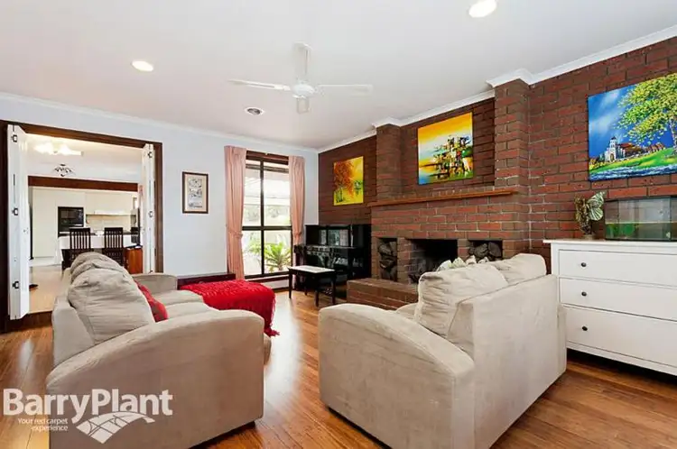 Second view of Homely house listing, 9 Eva Court, Seabrook VIC 3028