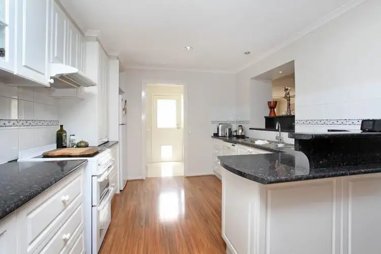 Second view of Homely house listing, 5 Kingsley Drive, Sunbury VIC 3429