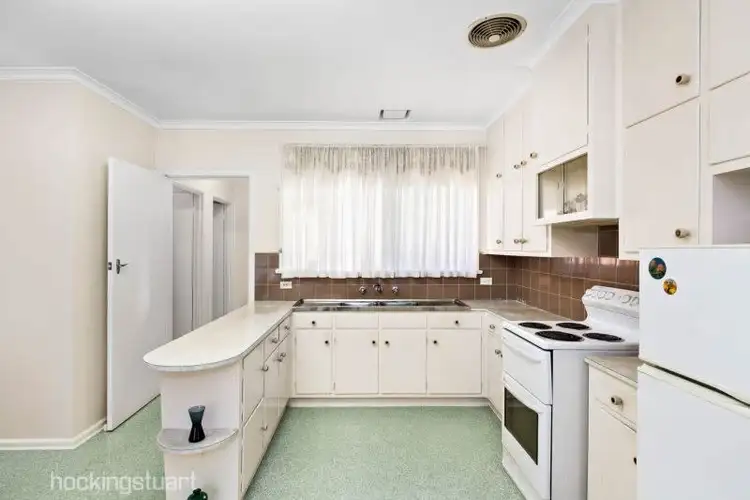 Fourth view of Homely house listing, 7 Samuel Court, Bentleigh East VIC 3165