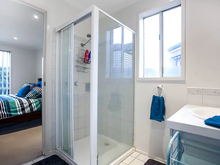Fifth view of Homely house listing, 8 Noelhurst Court, Werribee VIC 3030