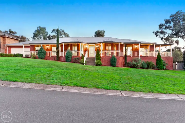 14 Grevillia Grove, Plenty VIC 3090