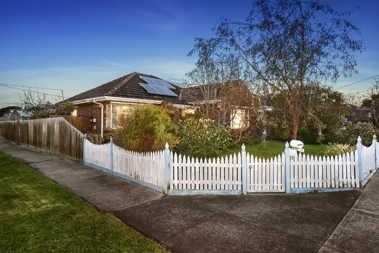 1 Dixon Street, Pascoe Vale VIC 3044