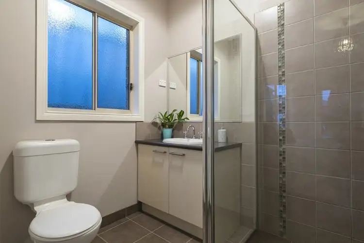 Seventh view of Homely house listing, 18 Windsor Rise, Sunbury VIC 3429