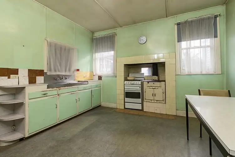 Fifth view of Homely house listing, 16 Henry Street, Seddon VIC 3011