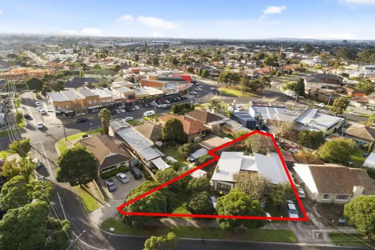 19 Stapley Crescent, Altona North VIC 3025