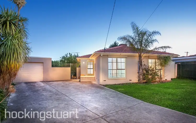Second view of Homely house listing, 2 Brandon Court, Craigieburn VIC 3064