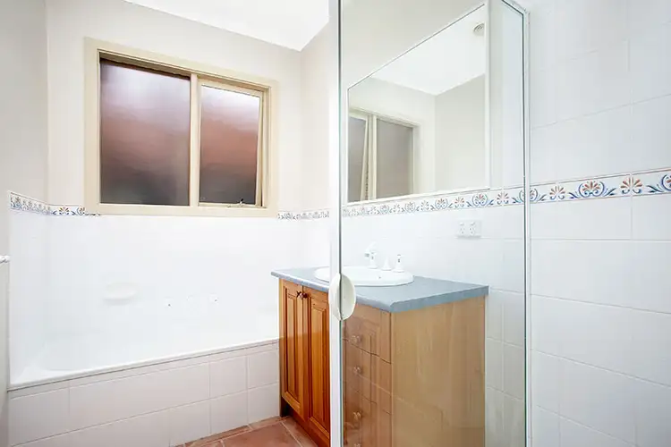 Fifth view of Homely villa listing, 2/3 Narbethong Road, Murrumbeena VIC 3163