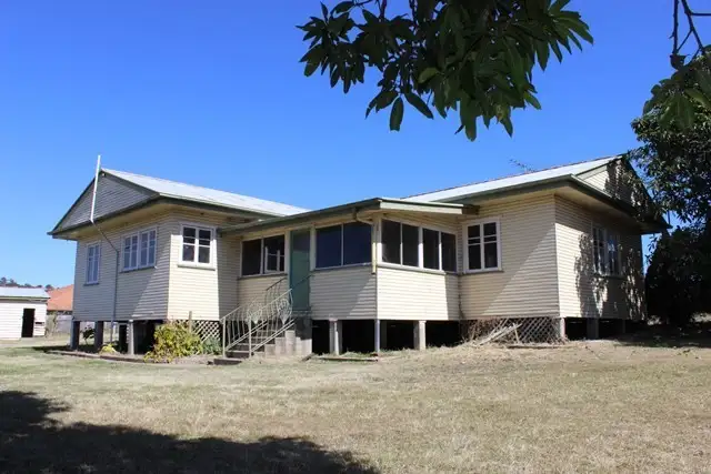16 Harrier Place, Lowood QLD 4311