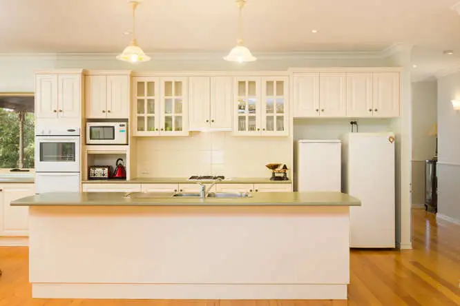 Sixth view of Homely house listing, 1 Lauren Court, Merbein VIC 3505