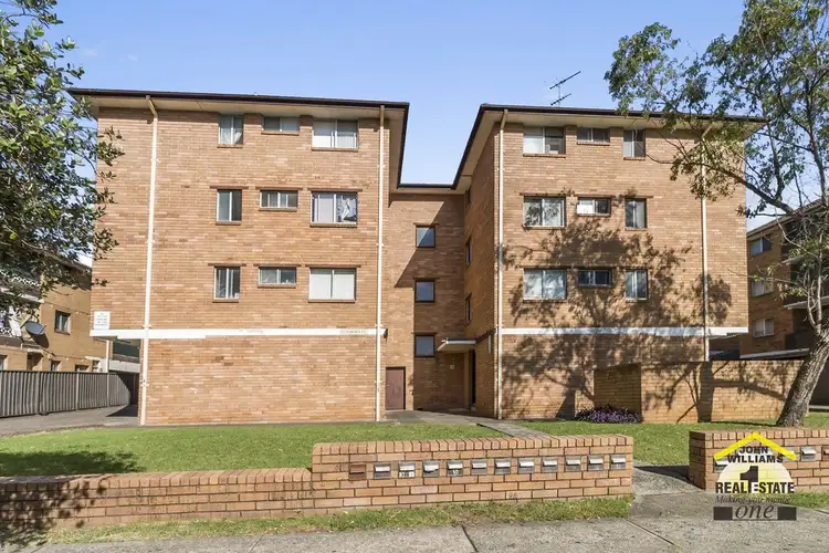 4/13 Forbes Street, Warwick Farm NSW 2170