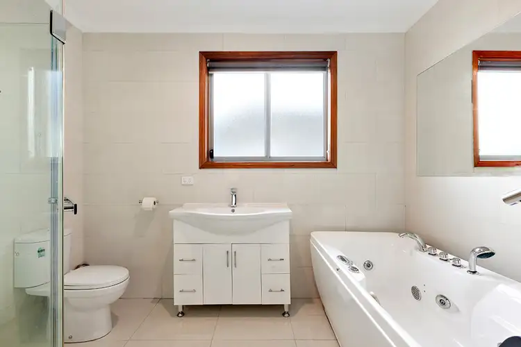 Sixth view of Homely house listing, 26 Valley Lake Boulevard, Keilor East VIC 3033