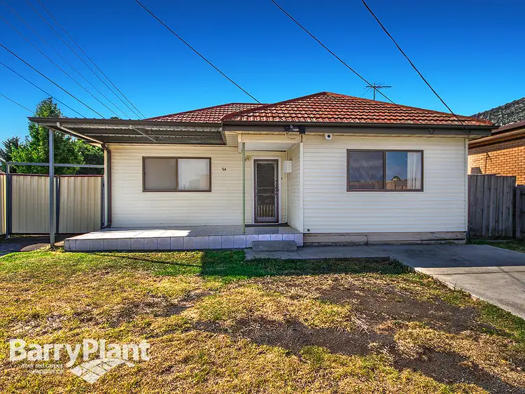 54 Station Avenue, St Albans VIC 3021