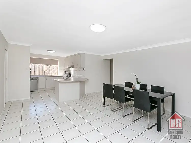 Fifth view of Homely house listing, 2 Panama Court, Kuraby QLD 4112
