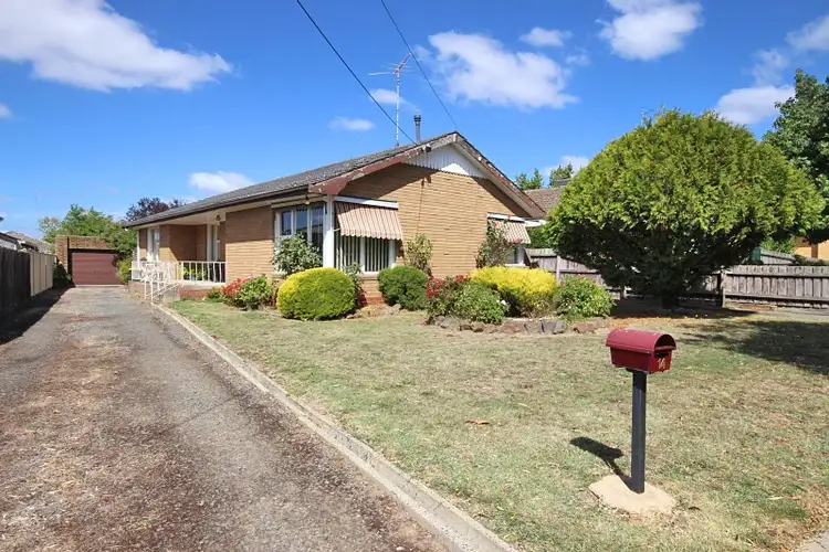 14 Mathilda Street, Wendouree VIC 3355