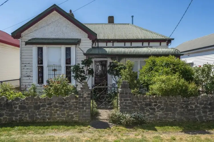 9 Yaldwyn Street East, Kyneton VIC 3444