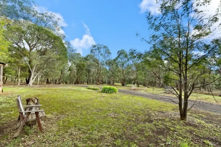 59 Reynolds Road, Wattle Glen VIC 3096