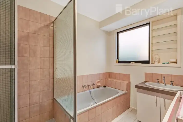 Sixth view of Homely house listing, 7 Avoca Court, Werribee VIC 3030