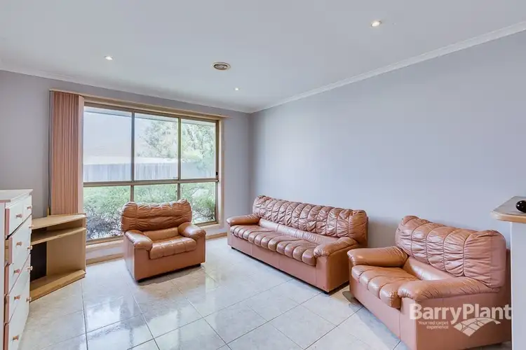 Fifth view of Homely house listing, 2 Penshurst Court, Hillside VIC 3037
