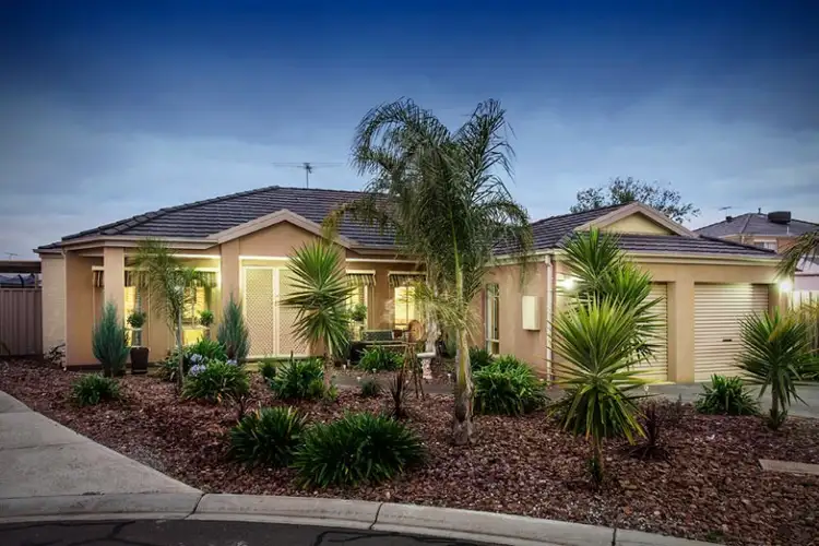 13 Bluebell Court, Melton West VIC 3337