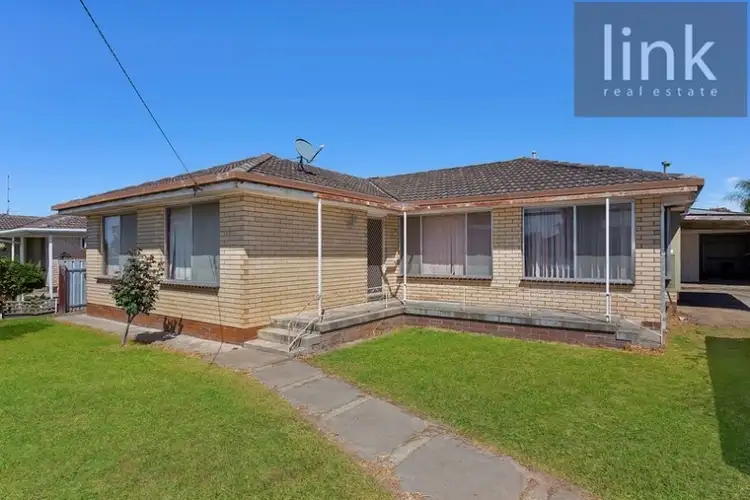 Second view of Homely house listing, 1099 Yarramba Crescent, North Albury NSW 2640