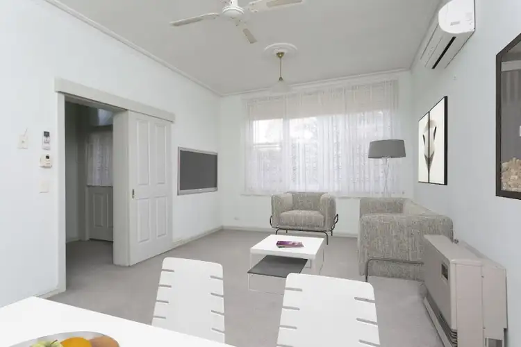 Fourth view of Homely townhouse listing, 1/125 Mitchell Street, Bendigo VIC 3550