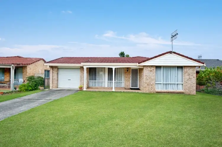 9 Ireland Street, Burrill Lake NSW 2539