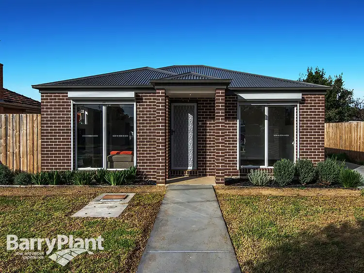 1/10 Miles Street, Deer Park VIC 3023