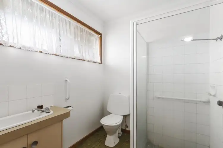 Sixth view of Homely house listing, 4 Aspect Court, Sale VIC 3850
