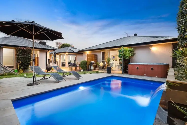 15 Hamal Street, Donvale VIC 3111