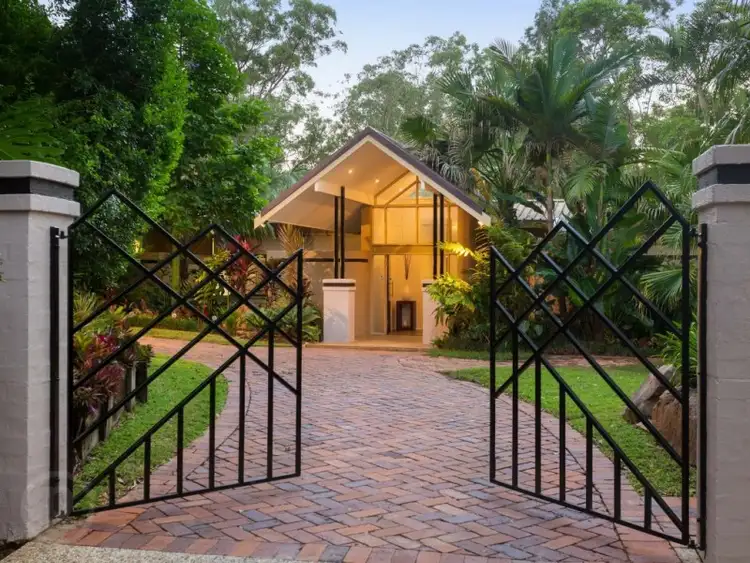 43 Elwood Street, Kenmore Hills QLD 4069