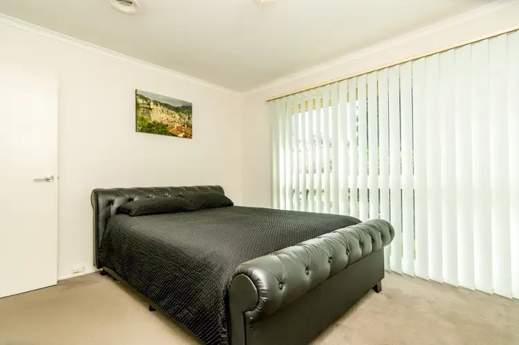 Fifth view of Homely house listing, 5 Whitehall Place, Lalor VIC 3075