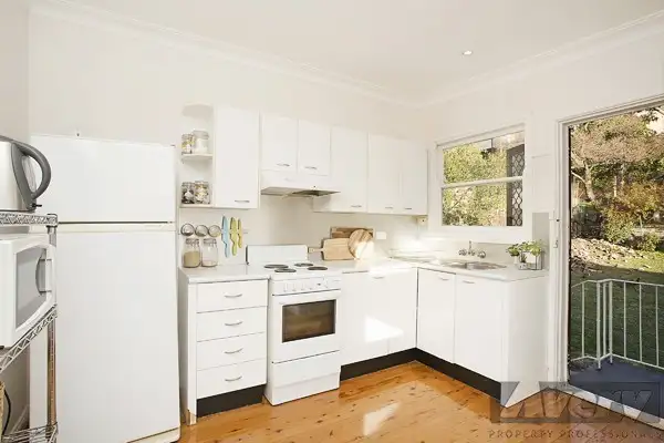 Fifth view of Homely house listing, 10 Warhurst Avenue, Toronto NSW 2283