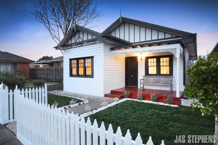 18 Molesworth Court, West Footscray VIC 3012