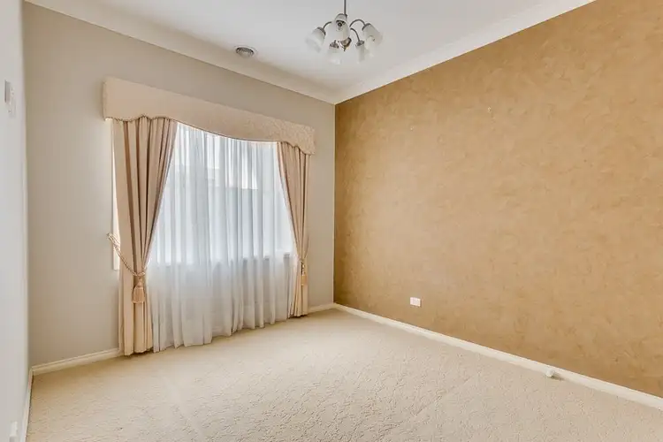 Sixth view of Homely house listing, 3 Shearwater Court, Taylors Hill VIC 3037