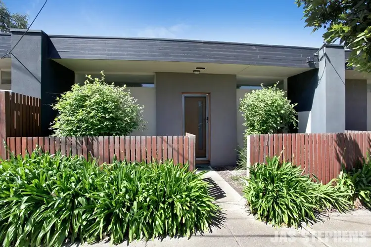 1 Bishop Street, Kingsville VIC 3012