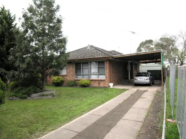 16 Ray Street, Sale VIC 3850