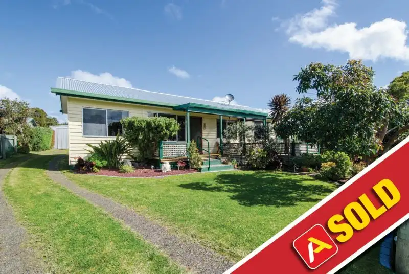 Main view of Homely house listing, 11 Stonehaven Avenue, Nelson VIC 3292