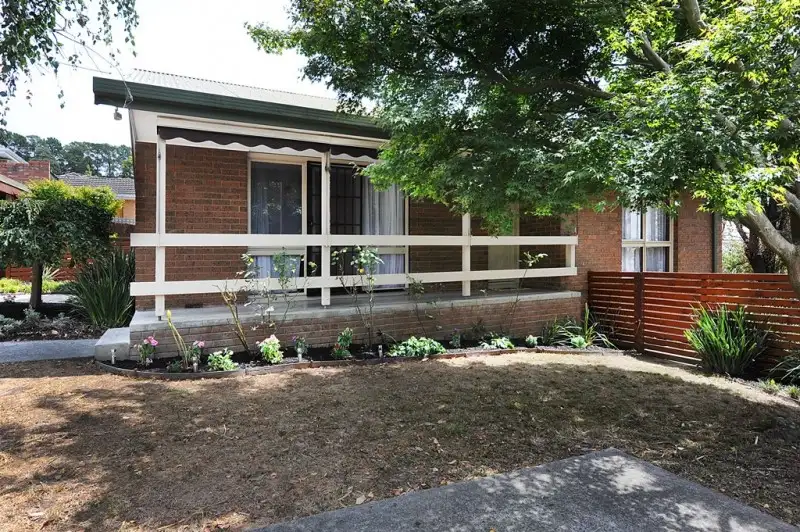 Main view of Homely unit listing, 2/37 Avalon Grove, Ringwood North VIC 3134