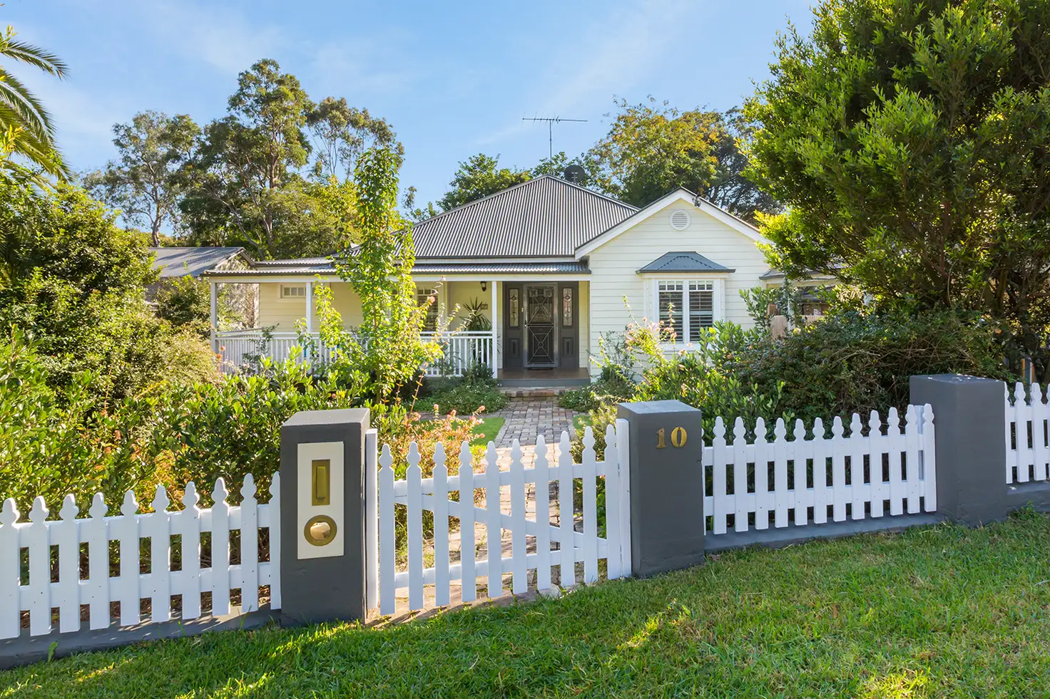 Main view of Homely house listing, 10 Leslie Road, Glenbrook NSW 2773